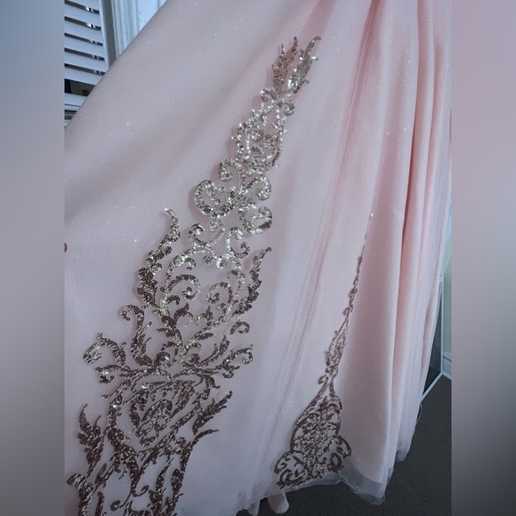 PROM DRESS / QUINCEANERA DRESS / SWEET 16-18 DRESS - Picture 3 of 4